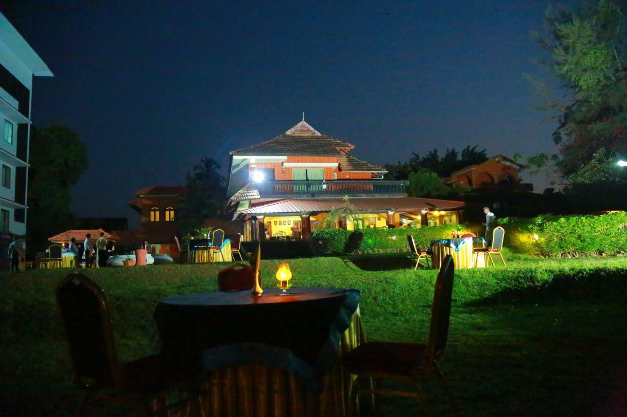 The River Retreat Heritage Ayurvedic Resort Shoranūr Kültér fotó